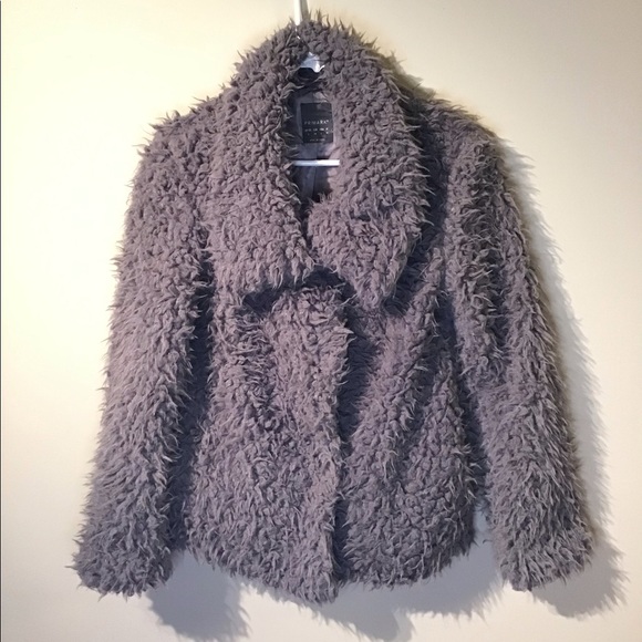 Grey cozy and soft teddy bear Sherpa faux fur coat - Picture 3 of 15